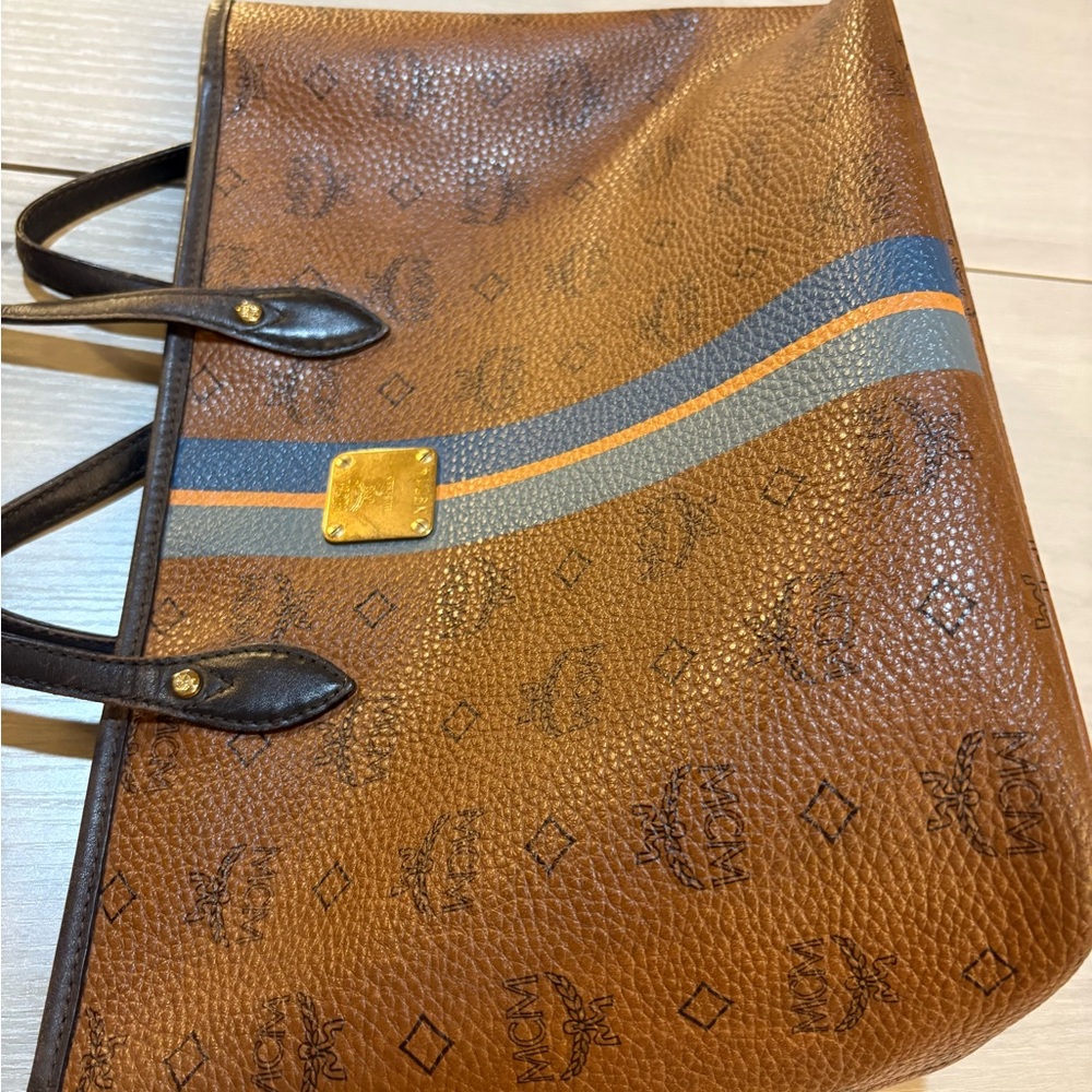 MCM Cognac Visetos Tote Bag - Picture 5 of 11